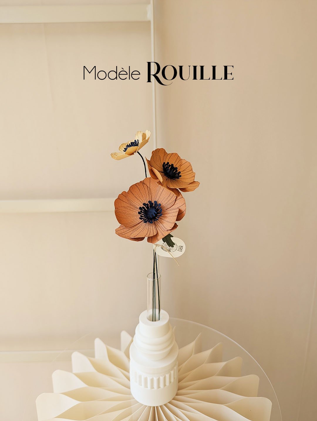 Bouquet papier Anémone terracotta – délicatesse et élégance en papier fait main.