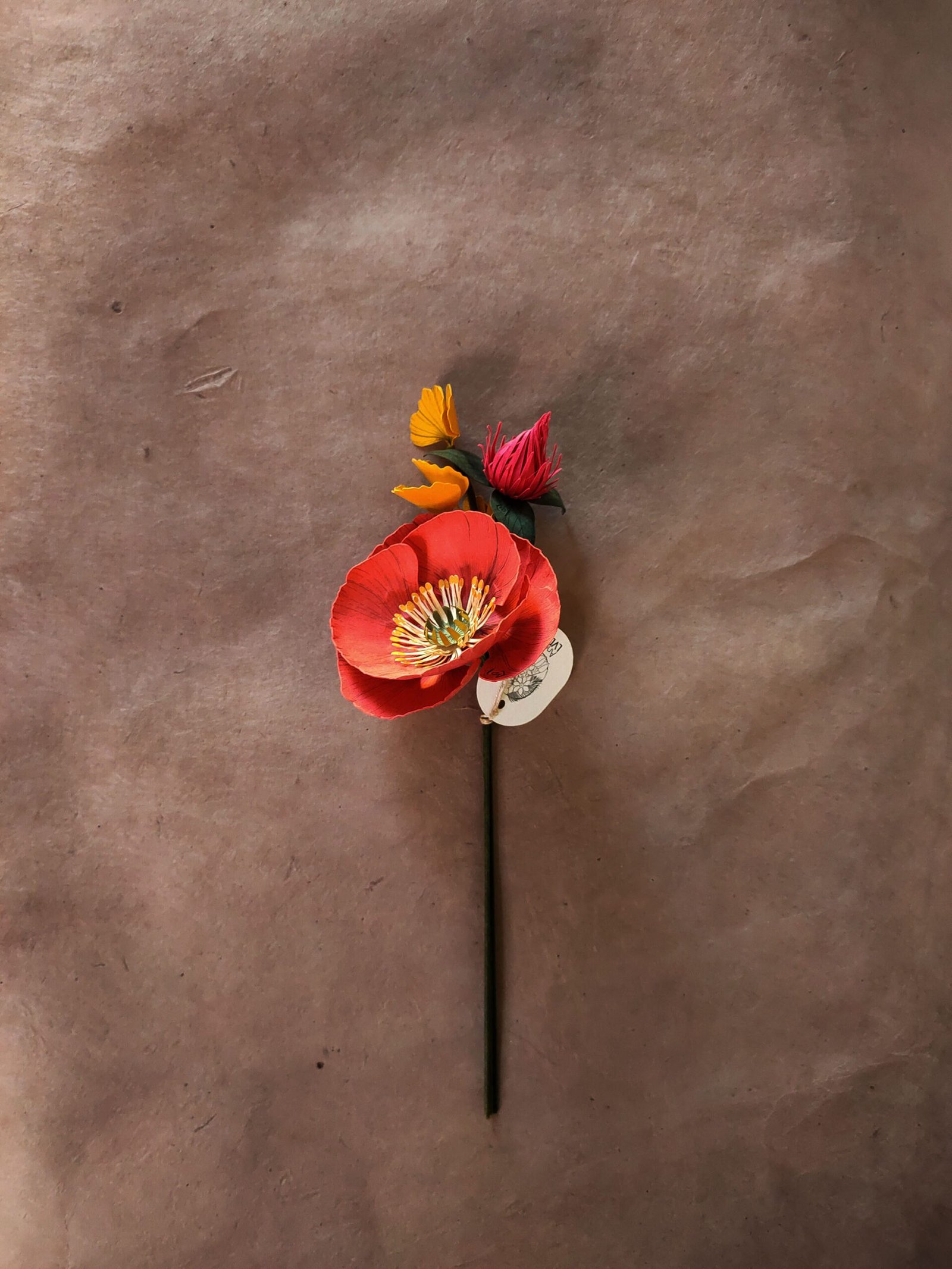 bouquet fleurs en papier dessiné déco artisanale durable