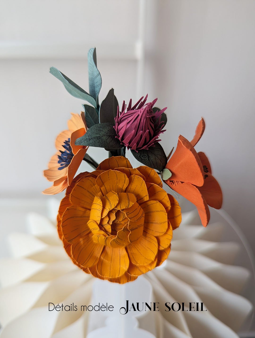 bouquet coloré chloé fleurs en papier dessiné déco artisanale durable anais lvdx rouille coquelicot jaune soleil