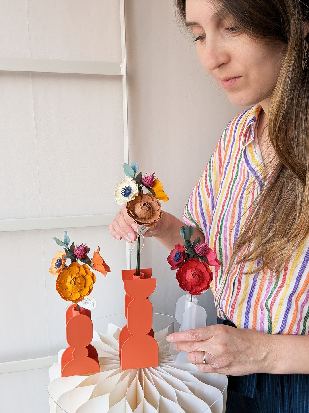 bouquet coloré chloé fleurs en papier dessiné déco artisanale durable anais lvdx rouille coquelicot jaune soleil