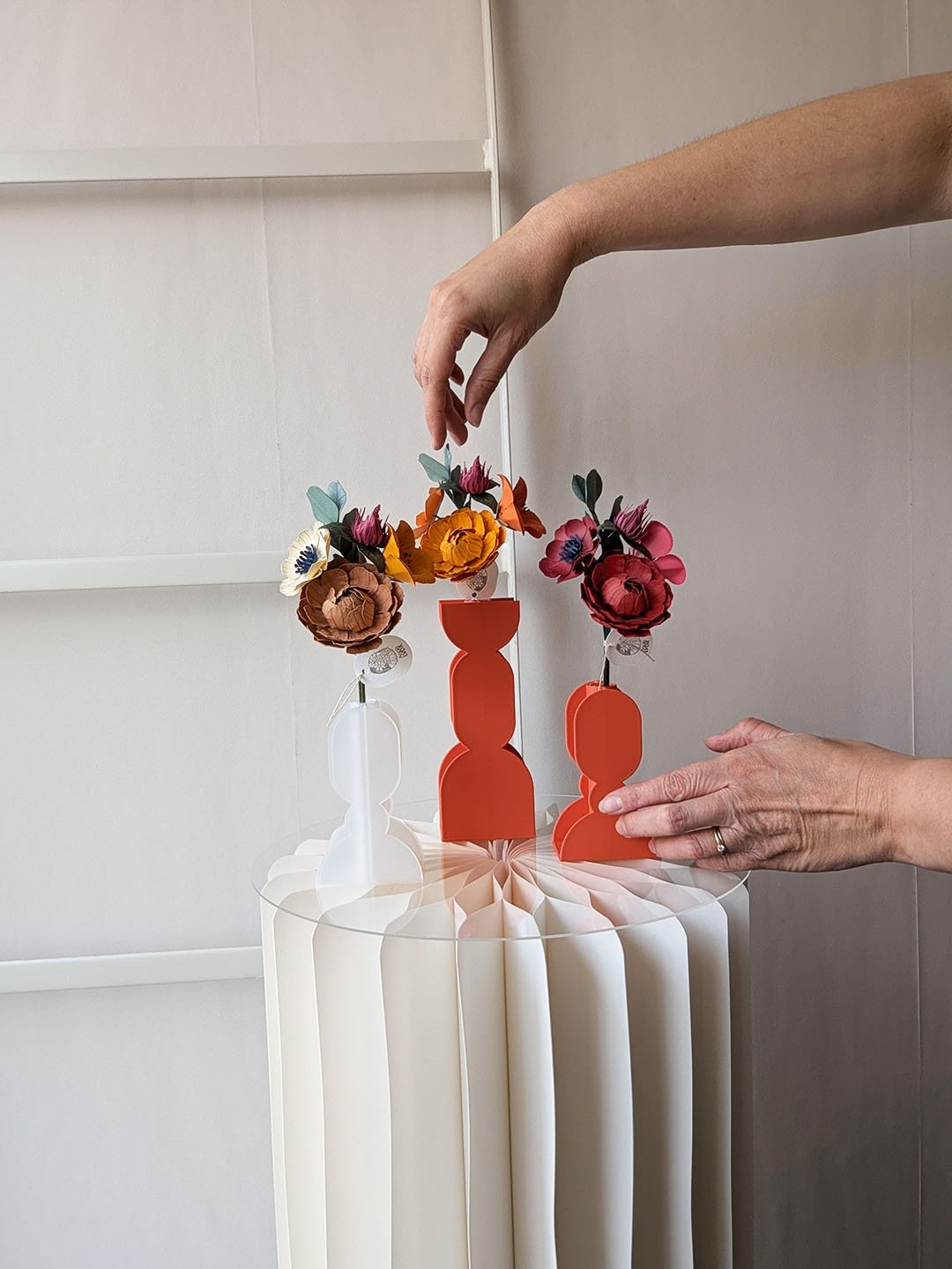 bouquet coloré chloé fleurs en papier dessiné déco artisanale durable anais lvdx rouille coquelicot jaune soleil