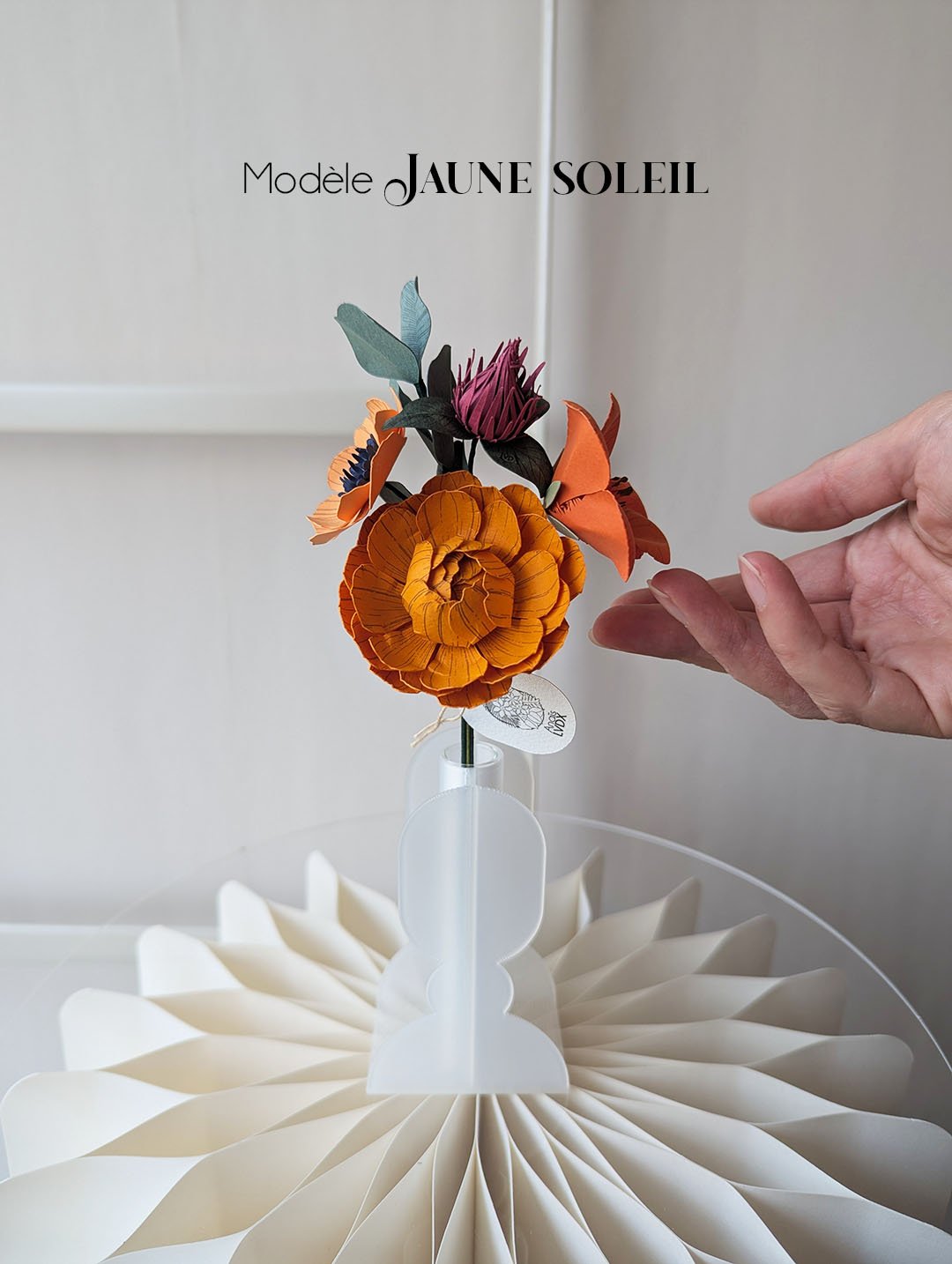 bouquet coloré chloé fleurs en papier dessiné déco artisanale durable anais lvdx rouille coquelicot jaune soleil