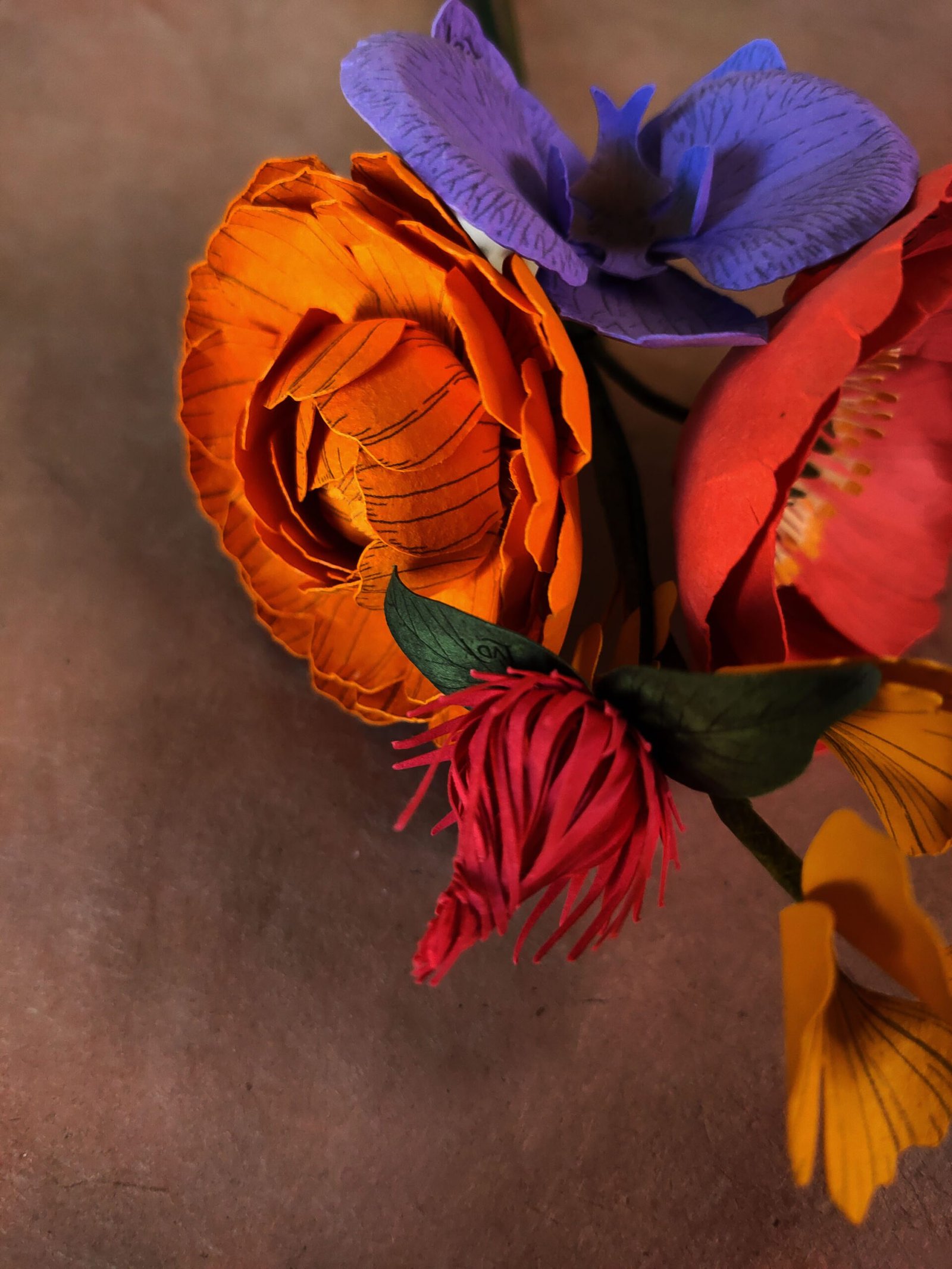 bouquet fleurs en papier dessiné déco artisanale durable