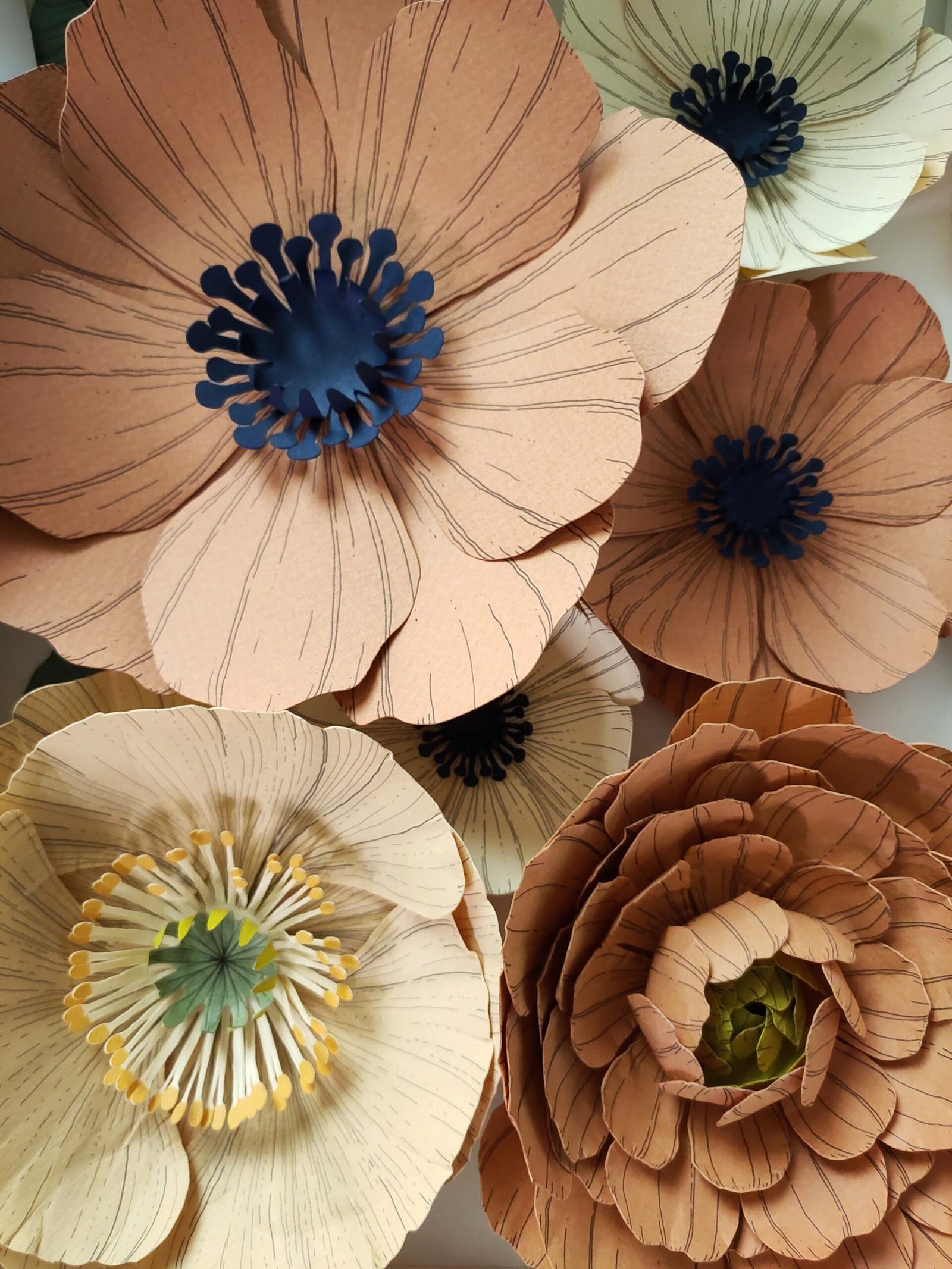 coffret fleurs murales en papier décoration artisanale durable