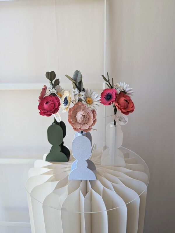 bouquet coloré fleurs en papier dessiné déco artisanale durable anais lvdx rosa fuchsia corail