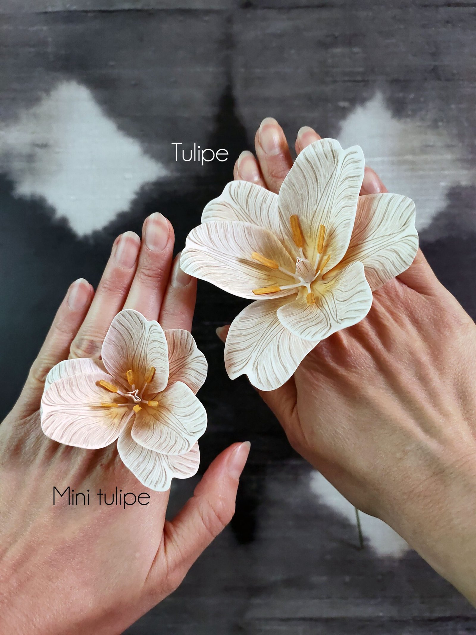 fleur tulipe ouverte en papier dessiné déco artisanale durable