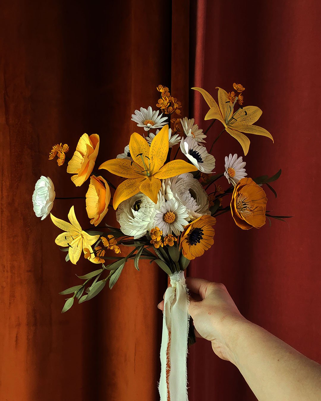 bouquet-mariee-fleurs-papier-jaune-blanc-moderne-anais-lvdx-3