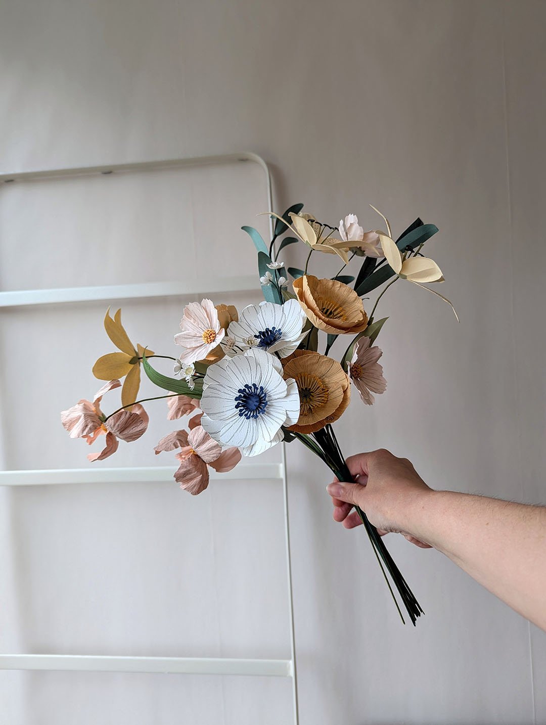 bouquet-mariee-fleurs-papier-nude-romantique-anais-lvdx-1.jpg